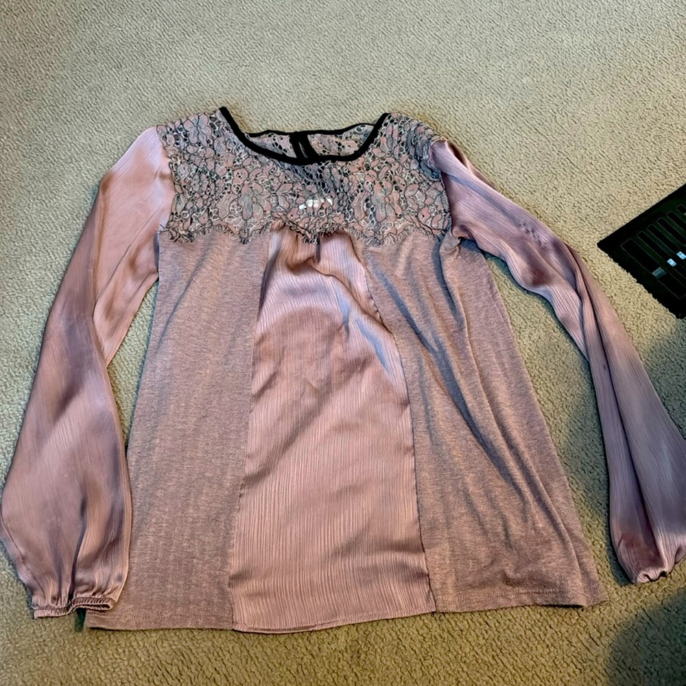 Woman’s blouse